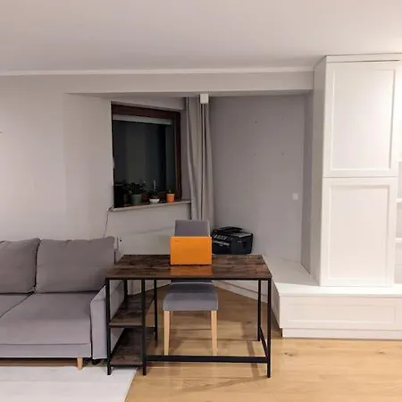 Apartament Z Biokominkem Blisko Lotniska