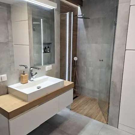 Apartament Z Biokominkem Blisko Lotniska *