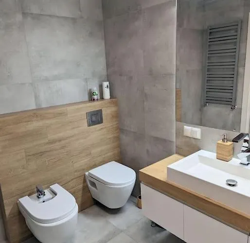 Apartament Z Biokominkem Blisko Lotniska