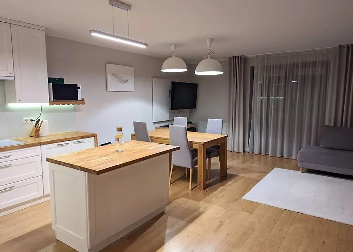 Lägenhet Apartament Z Biokominkem Blisko Lotniska Warszawa